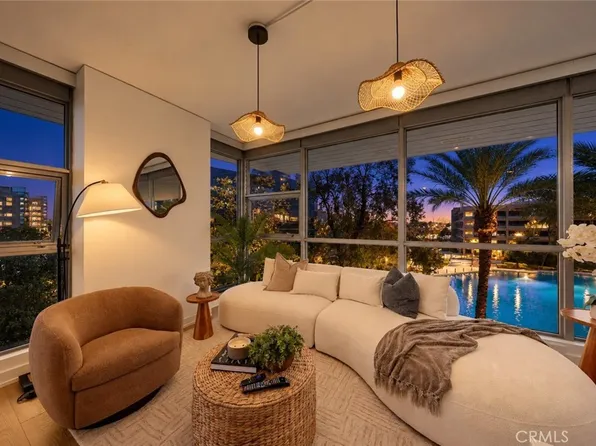 9 Macarthur Pl #N402, Santa Ana, CA 92707
