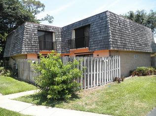 256 Woodland Rd, Palm Springs, FL 33461