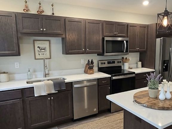 2nd image of 104A Miller Dr