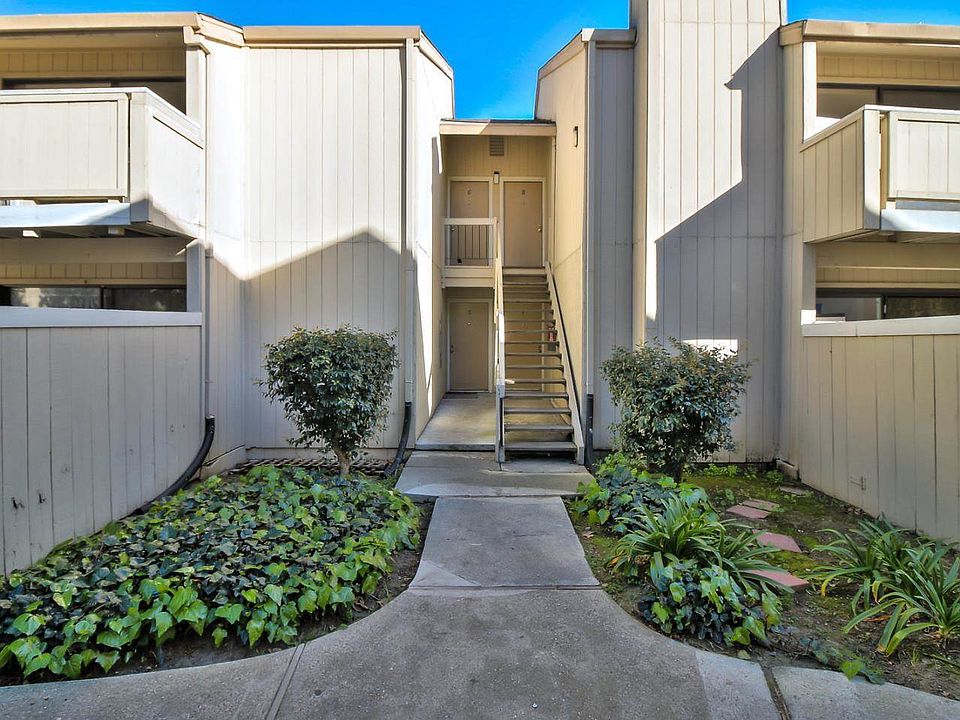 1st image of 948 Kiely Blvd Unit G