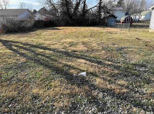 673 S Fayette St, Jacksonville, IL 62650