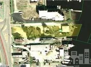 402 N Lake Park Blvd, Carolina Beach, NC 28428