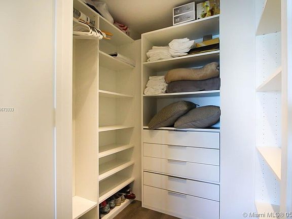 5th image of 460 NE 28th St #29O3