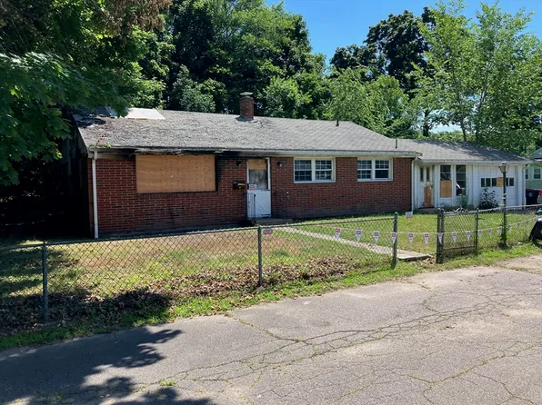 18 Fred St, Brockton, MA 02302