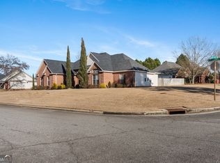 301 Bay Laurel Cir, Warner Robins, GA 31088