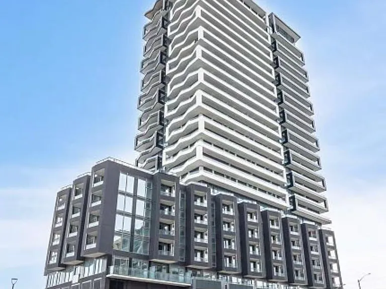 260 Malta Ave N #2011 — Photo 1