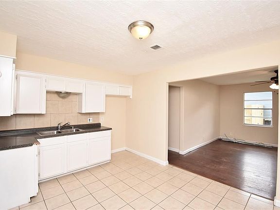 5th image of 317 Cedar Dr