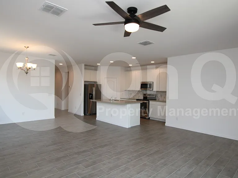 24215 W Gross Ave — Photo 3