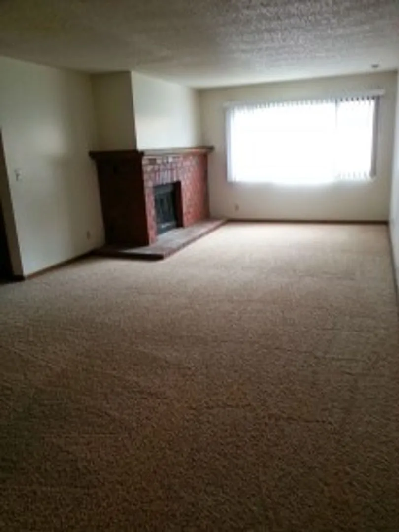 2935 Q Street Apartments — Photo 2