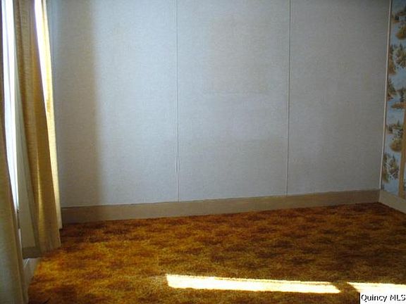 Home for Sale in Quincy, IL $32,000