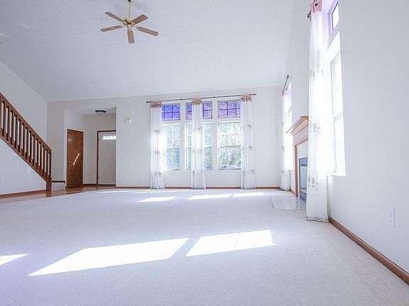 4th image of 6102 Northcliff Blvd