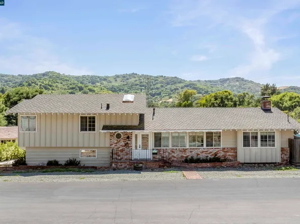 6180 Hillside Dr, El Sobrante, CA 94803