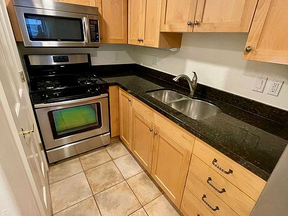 3rd image of 2522 Silver Cloud Dr