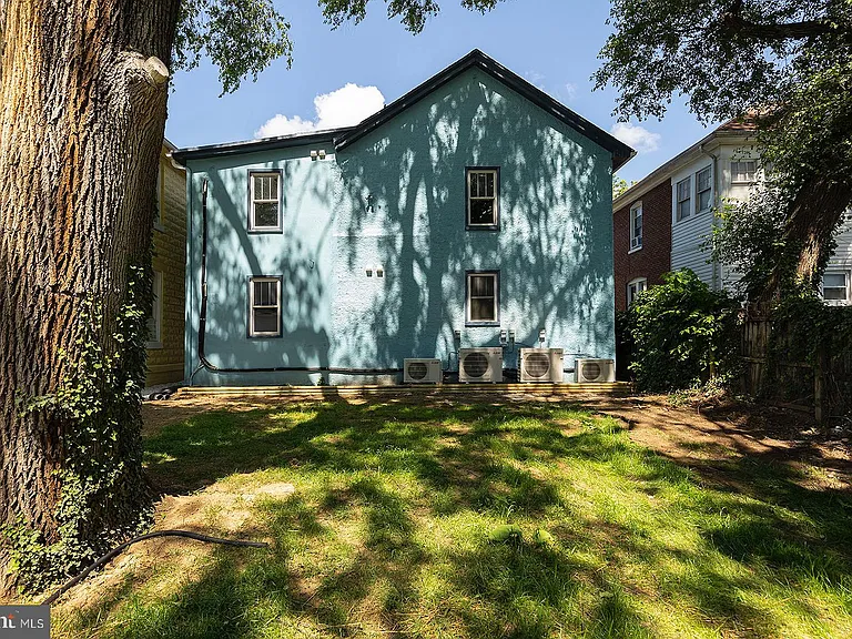 550 N Loudoun St #1 — Photo 17