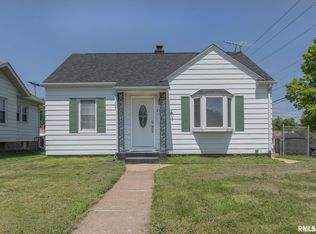 2252 Bellevue Ave, Bettendorf, IA 52722