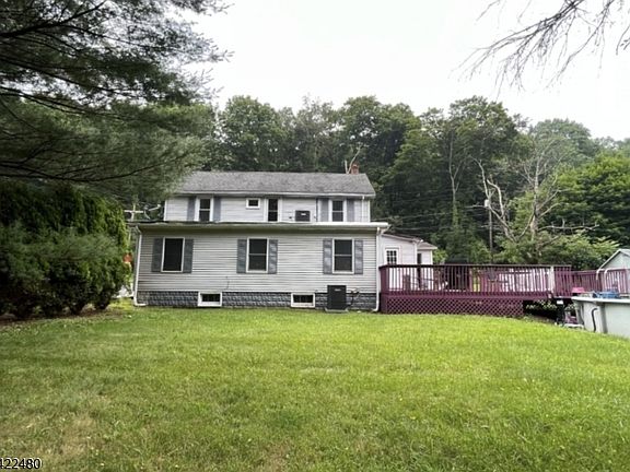 2nd image of 60 Vail Rd