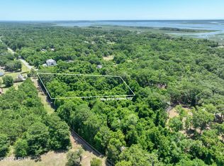 559 Seaside Rd, Saint Helena Island, SC 29920