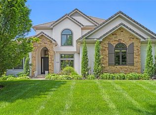 265 E Loch Lloyd Pkwy, Belton, MO 64012