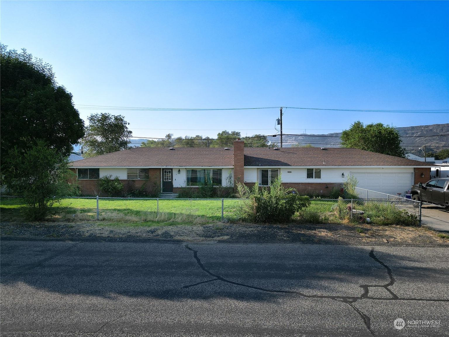 11 E Grand Avenue, Electric City, WA 99123 MLS 2156437 Zillow