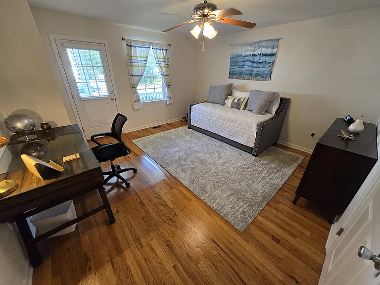 217 Alameda Ave — Photo 35