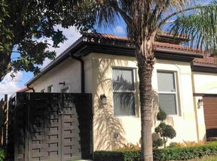 18245 NW 89th Ave #1, Hialeah, FL 33018