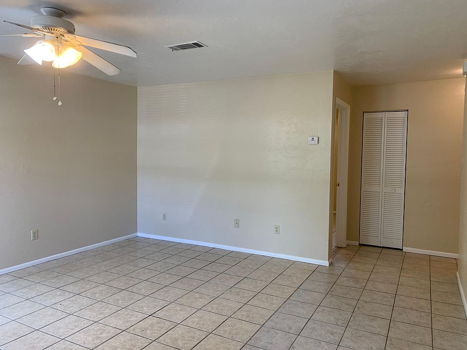 1st image of 9 NE 39th Pl