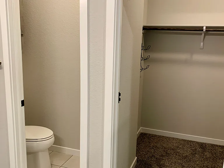 6461 Vistancia Ave — Photo 5