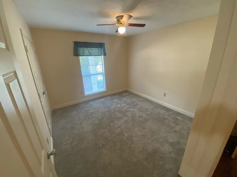 81 Sunline Dr — Photo 18