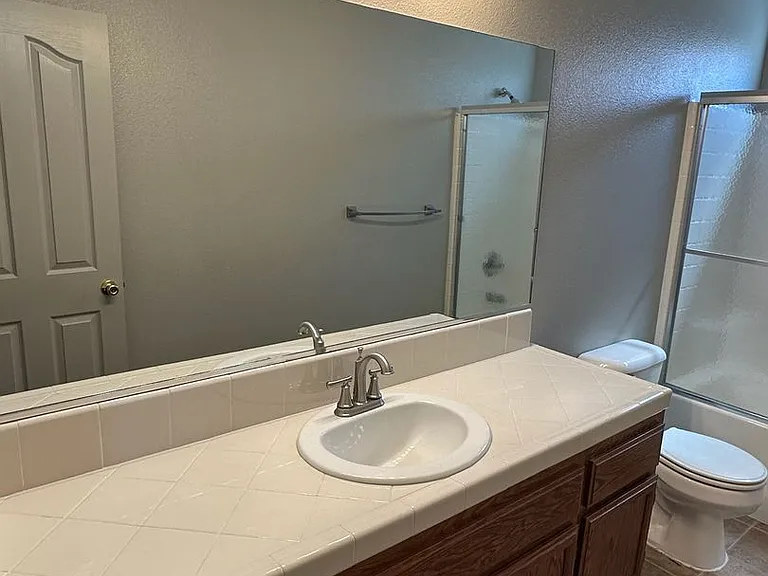 1912 Mount Whitney Ct — Photo 20