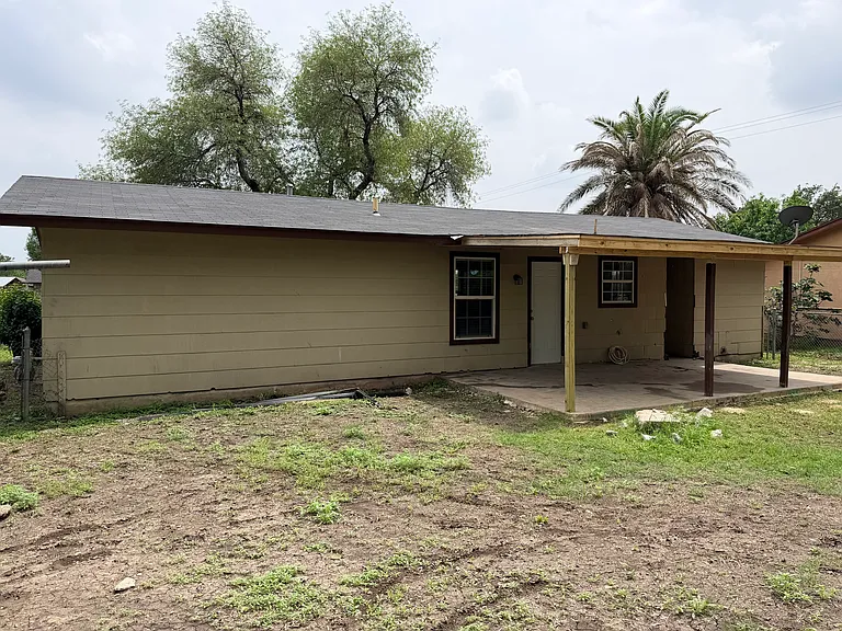 6243 Indian Valley Dr — Photo 3