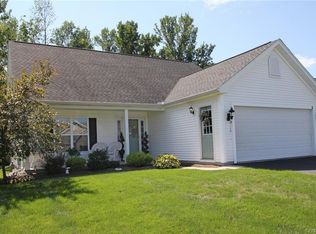 6 Pirates Cv, Spencerport, NY 14559