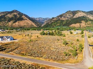 8 Hoback Dr, Thayne, WY 83127