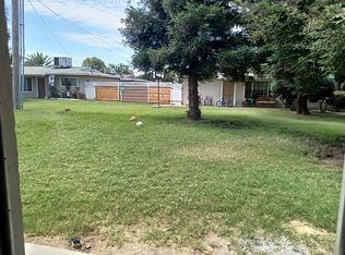 2731 W Caldwell Ave, Visalia, CA 93277