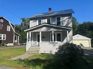5 Kiniry St, Windsor, VT 05089