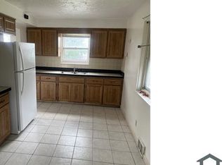 16246 Edgewood Ct, Maple Heights, OH 44137