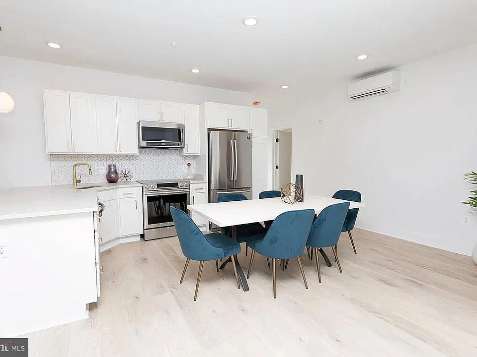 1617 Eastern Ave #203