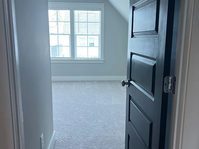 1318 Excelsior Grand Ave — Photo 41