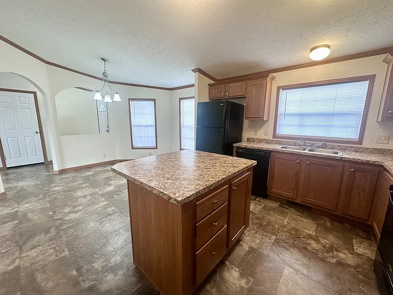 9800 Bloomsbury Cir — Photo 21