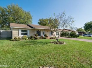 402 Spring Lake Cir, Ocoee, FL 34761