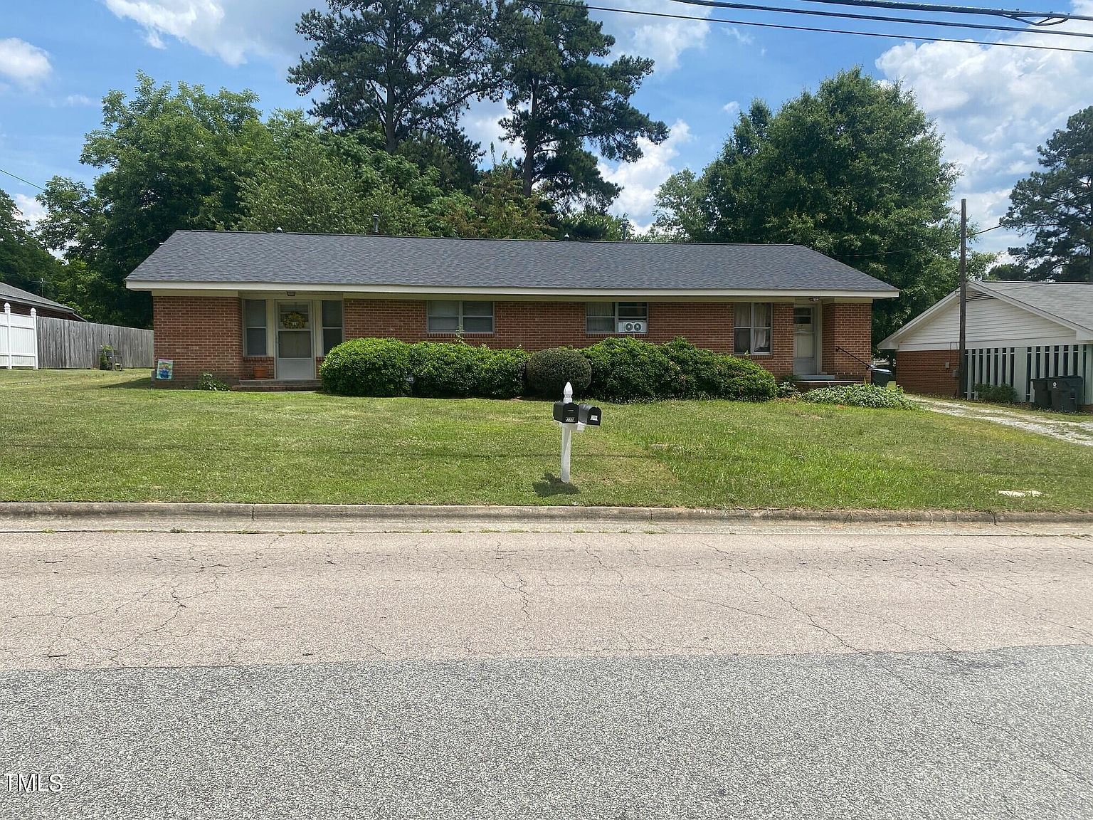 108/110 N Mason St, Apex, NC 27502 | Zillow