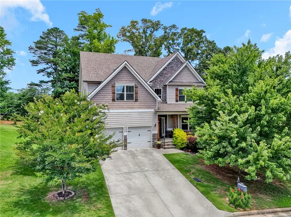 122 Jones Creek Cir, Anderson, SC 29621