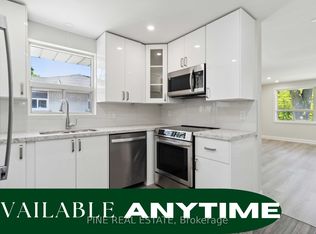 19 Queen St W #3, Mississauga, ON L5H 1L5