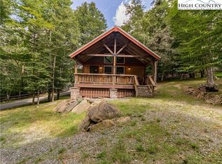 135 Staghorn Hollow Rd, Banner Elk, NC 28604