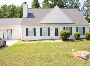 2783 Holly Berry Dr, Ellenwood, GA