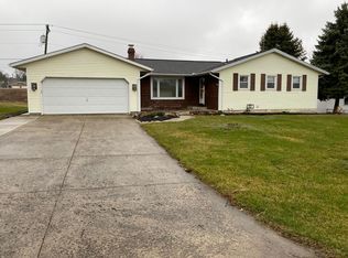 121 S Heather Hill Dr, Bellefontaine, OH