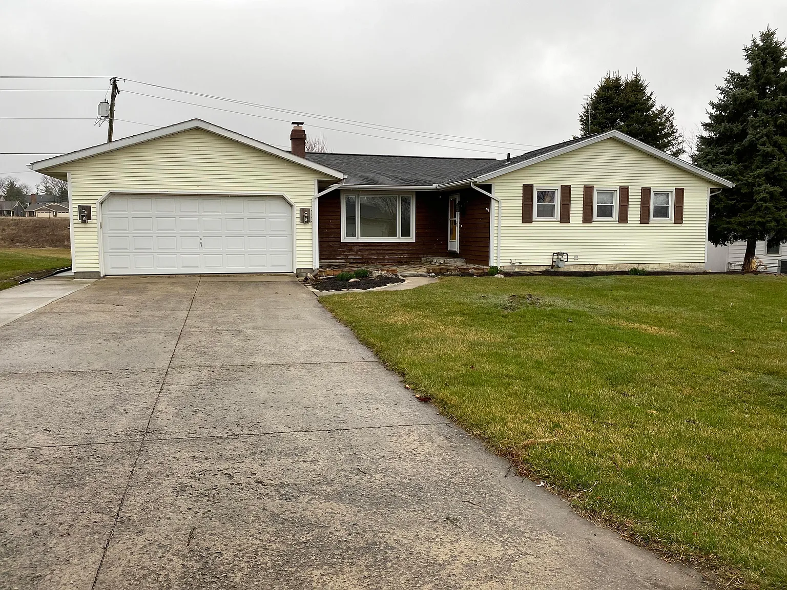 121 S Heather Hill Dr photo 1