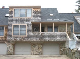 10 Winslow Pl, Cape Elizabeth, ME 04107