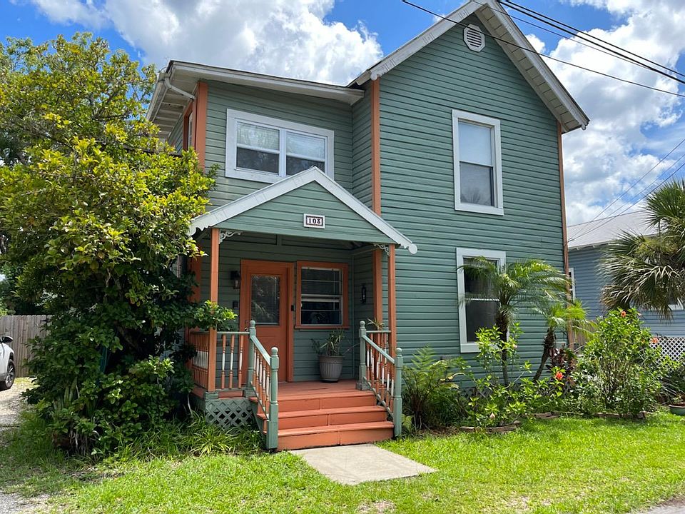 Front view of house.