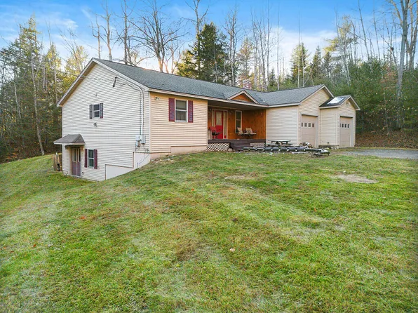 67 Sunflower Lane, Sidney, ME 04330