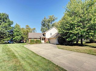556 Oaknoll Dr, Springboro, OH 45066
